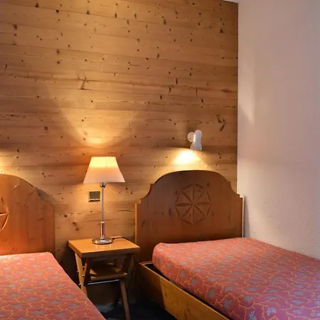 Carroley A - 2 Pieces Pour 5 Personnes 07 Apartment
